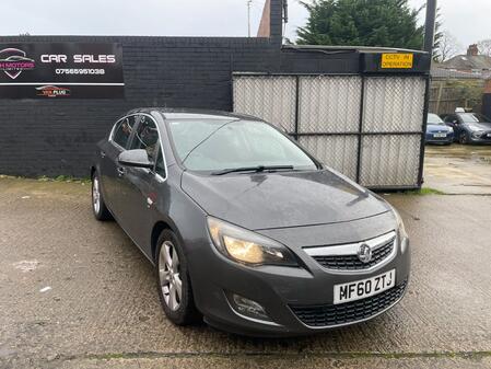 VAUXHALL ASTRA Hatchback (2009 - 2015)